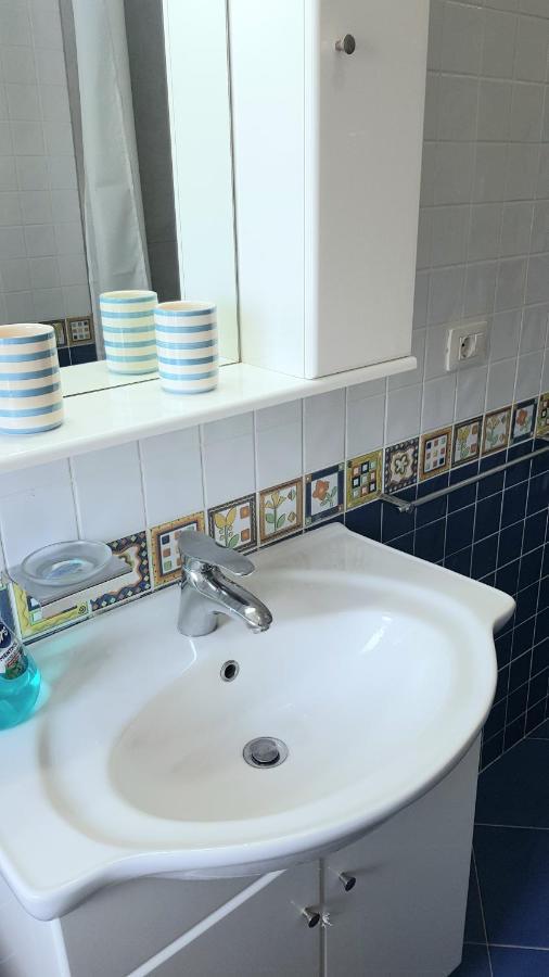 M&I Beach Apartment With Sea View Durrës Eksteriør billede