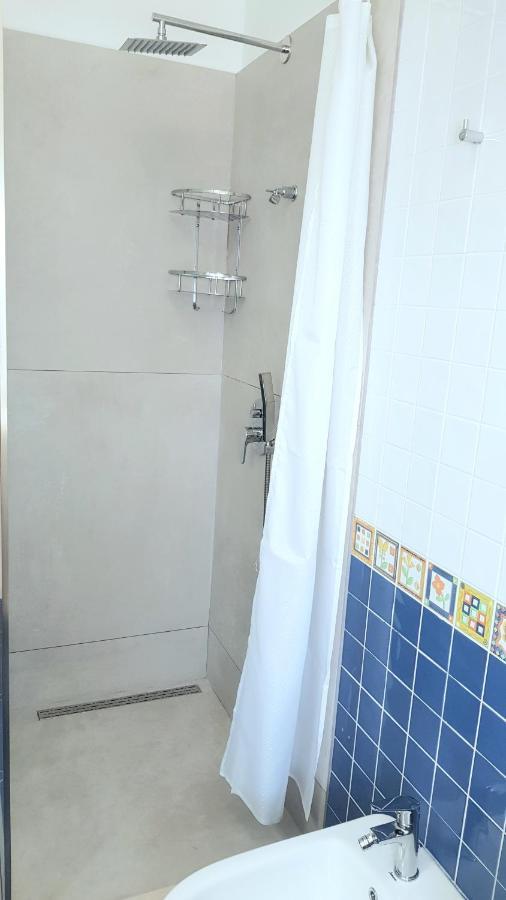 M&I Beach Apartment With Sea View Durrës Eksteriør billede