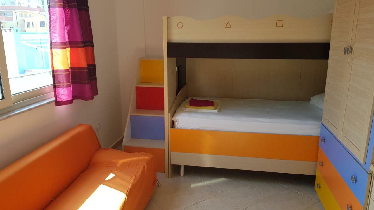 M&I Beach Apartment With Sea View Durrës Eksteriør billede